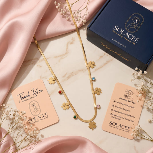 Lucky Aura – Clover Charm Necklace