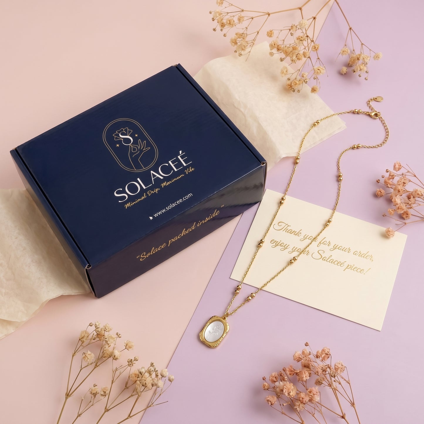 Rosamel – Vintage Frame Necklace