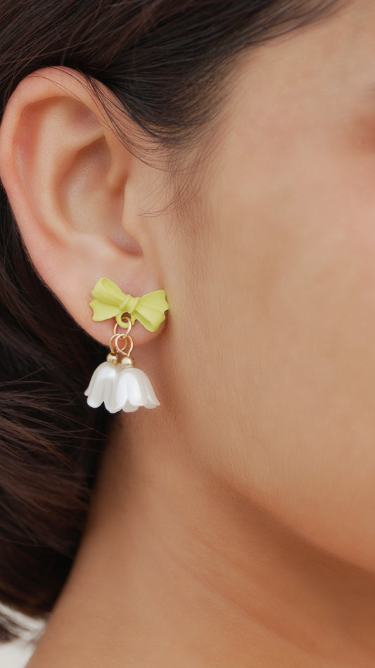 LumiLily – Floral Drop Earrings
