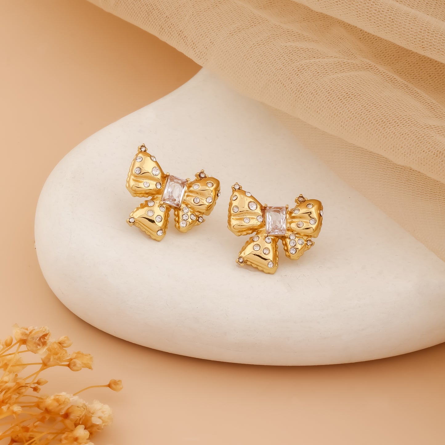 TwinkleBows β Stud Earrings