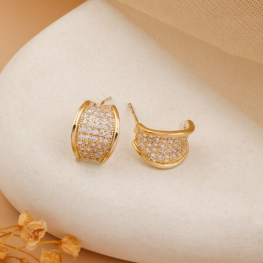 Dahyun – Pavé Circle Stud Earrings