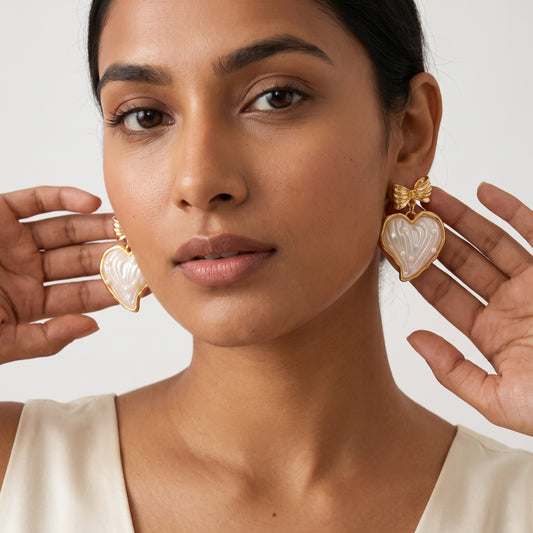 Loverdrop – Pearl Heart Earrings