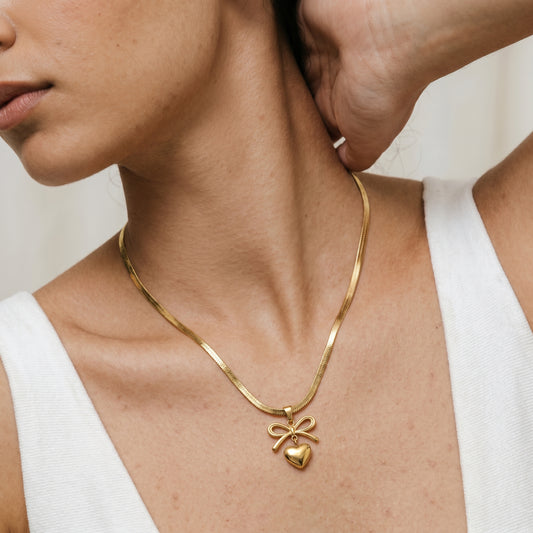 Hearted Bow β Charm Pendant Necklace