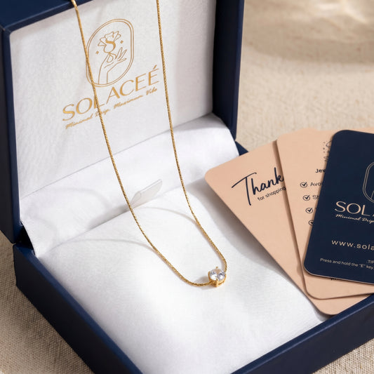 Bare Glow – Minimal Crystal Necklace