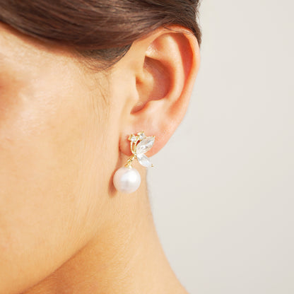Celestia – Crystal Pearl Earrings