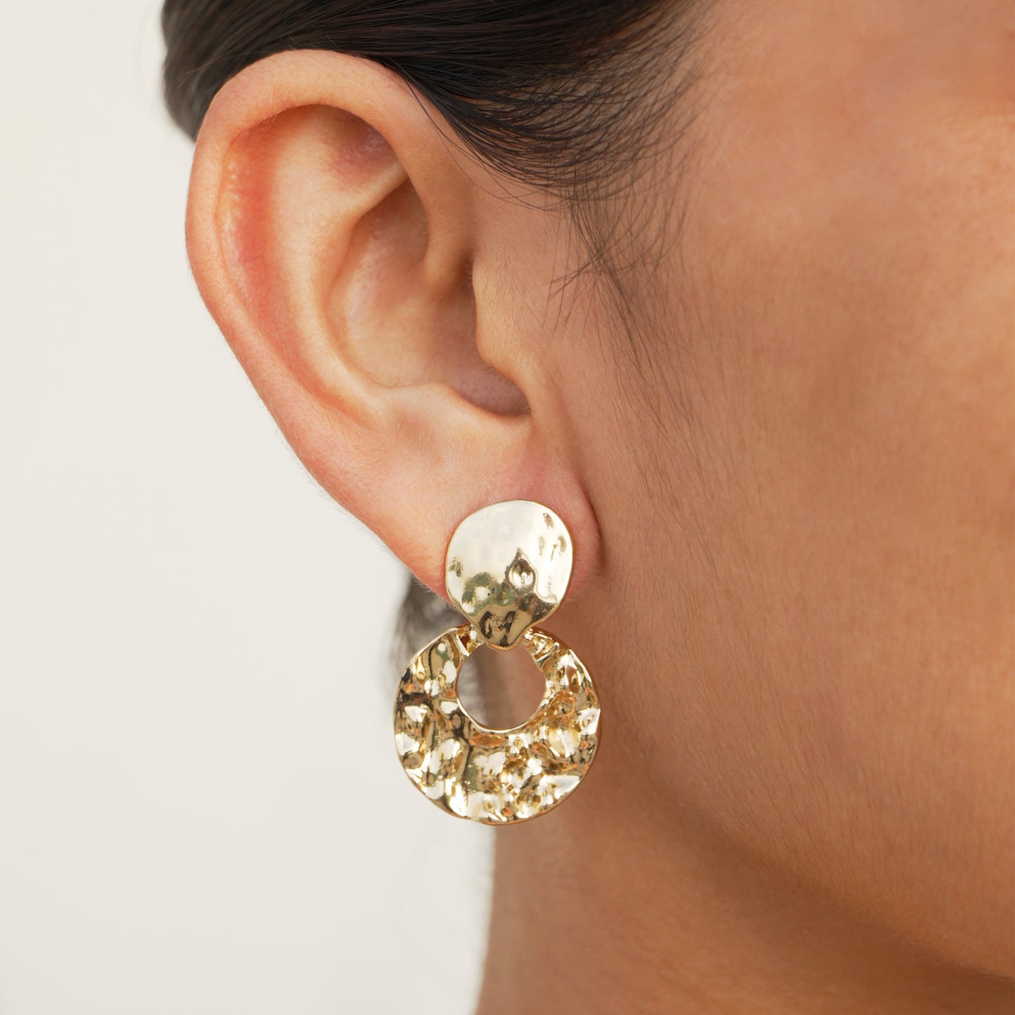 Auréon – Textured Drop Earrings