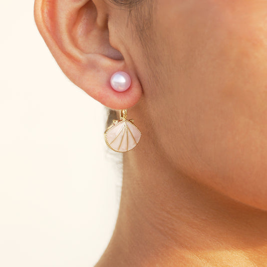 Seashell Blush – Pearl Shell Earrings