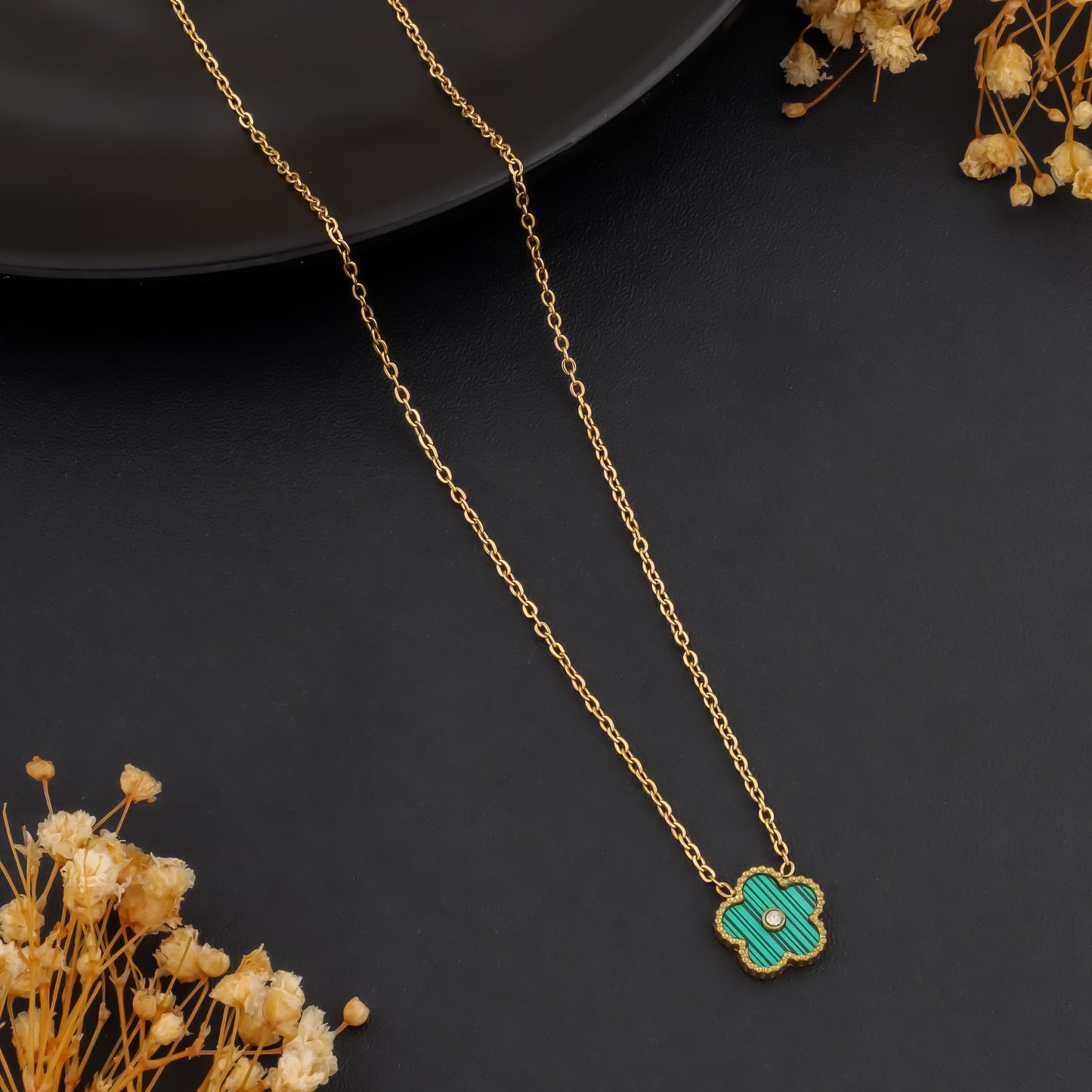 Lucky Bloom – Clover Charm Necklace