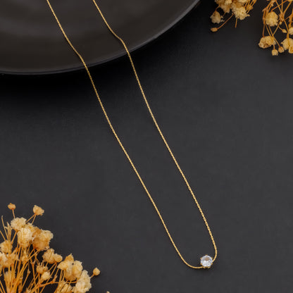 Bare Glow – Minimal Crystal Necklace
