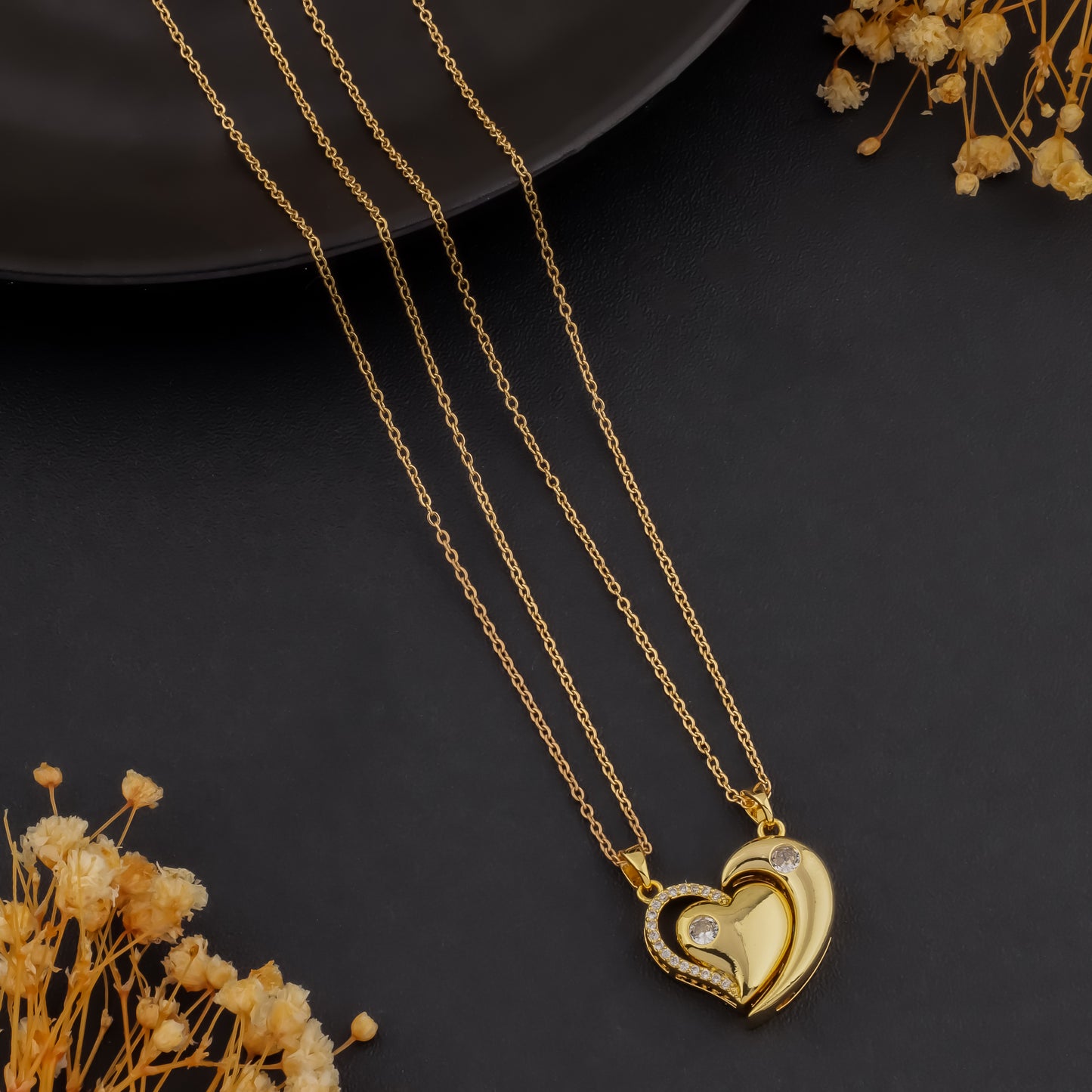 HeartSnap – Magnetic Couple Necklace