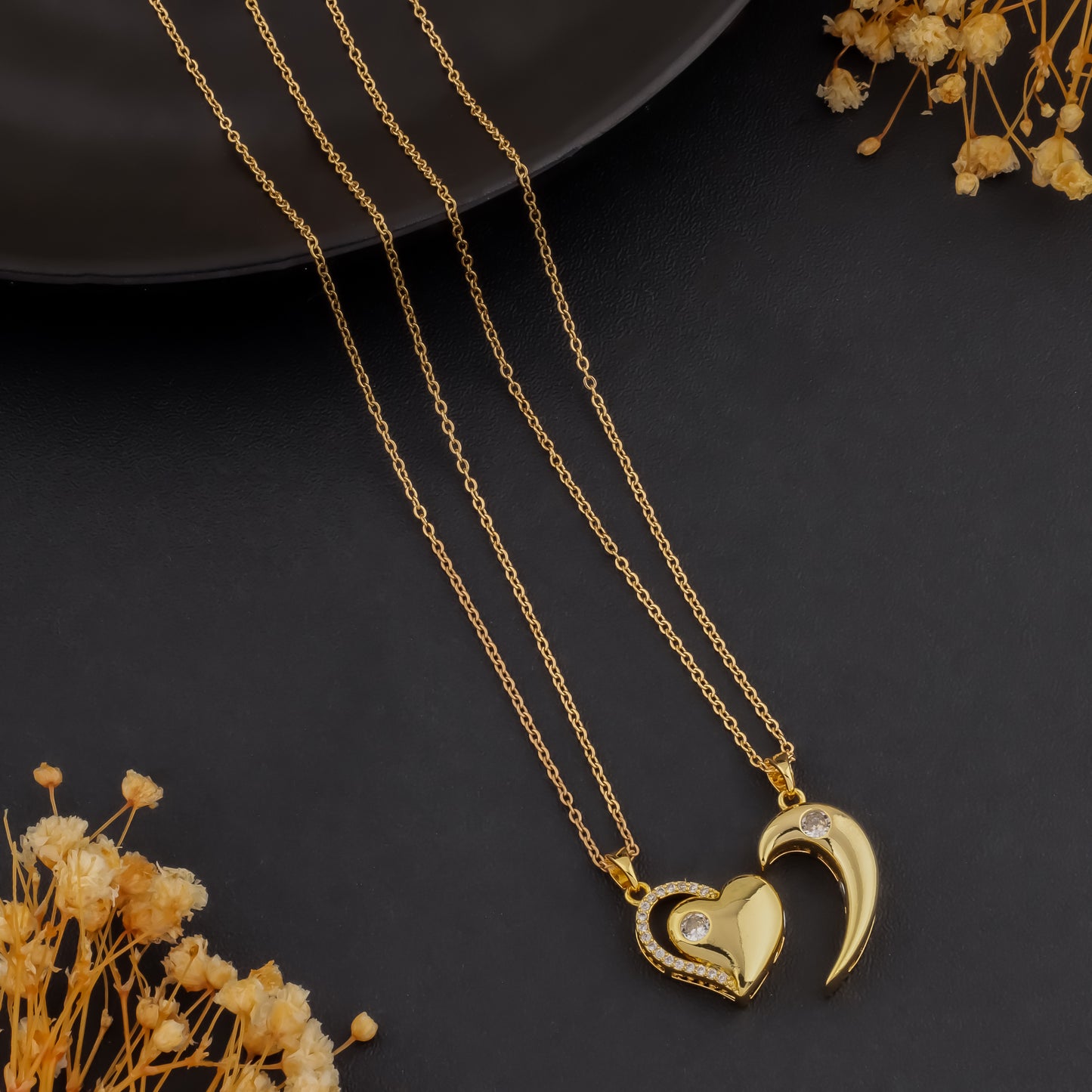 HeartSnap – Magnetic Couple Necklace