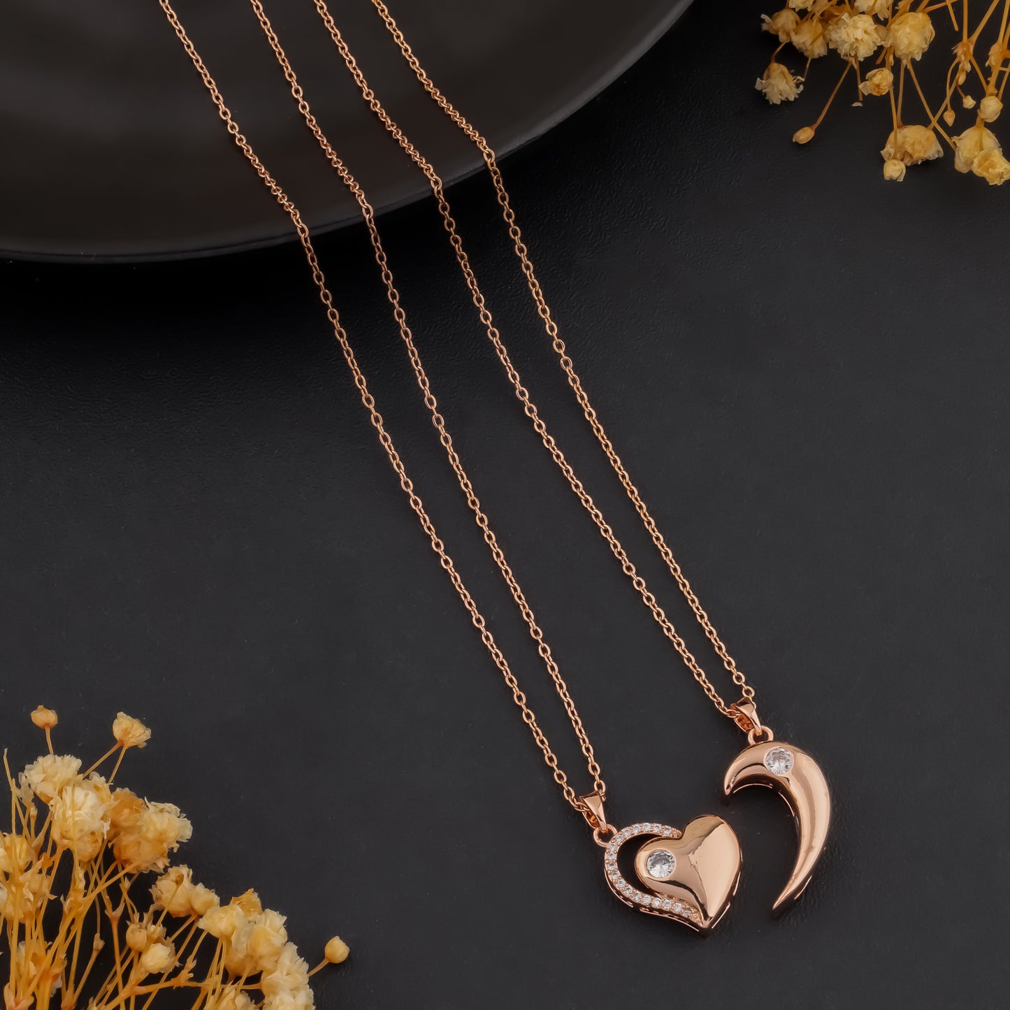 HeartSnap – Magnetic Couple Necklace
