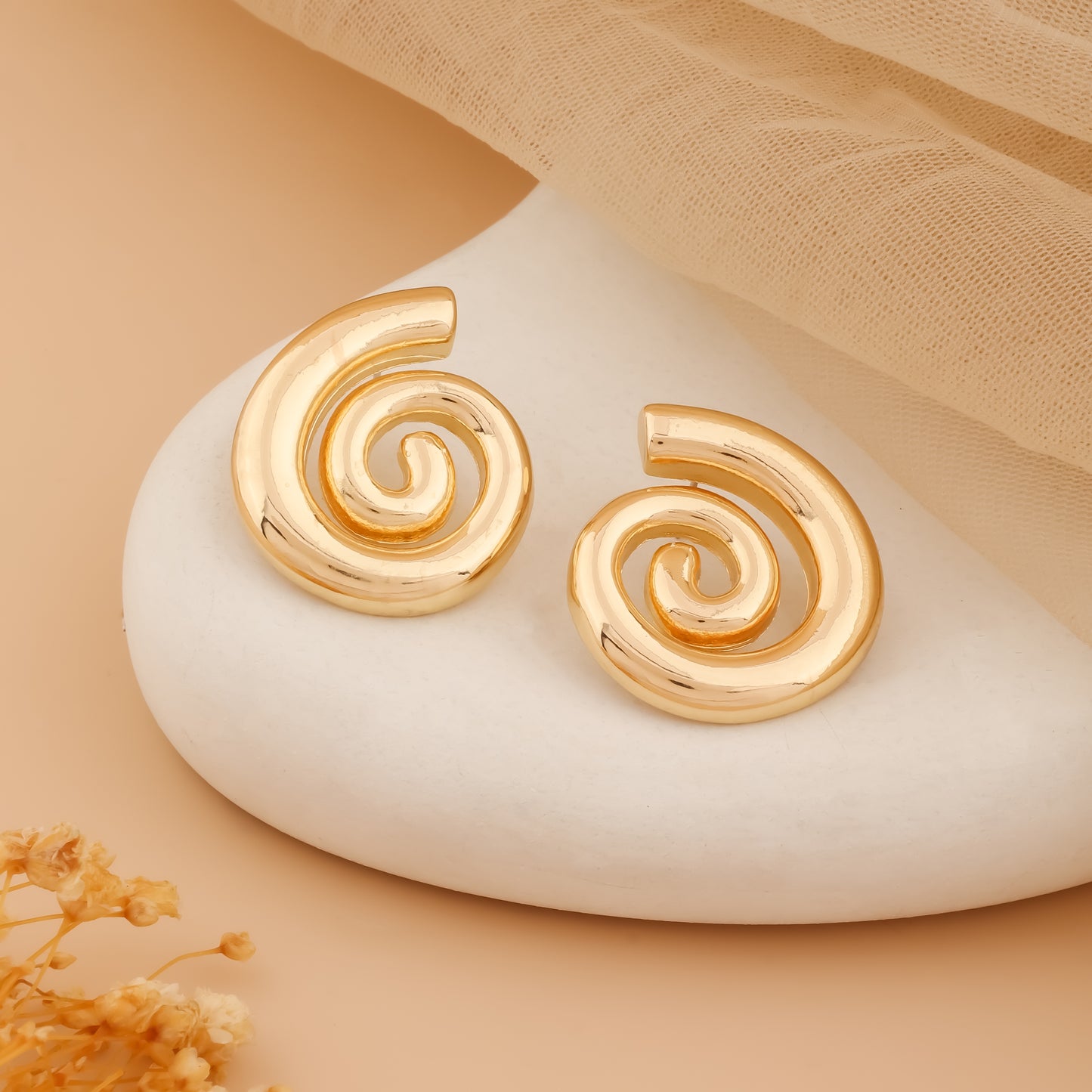 Auraspin – Sculptural Spiral Studs