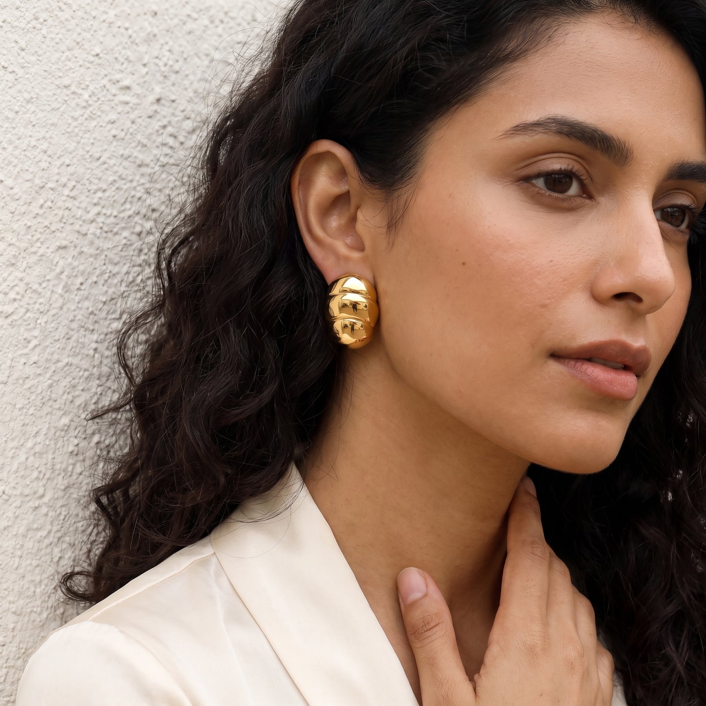 Molten Vault – Sculpted Dome Earrings