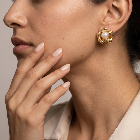 Petalcore – Pearl Bloom Earrings