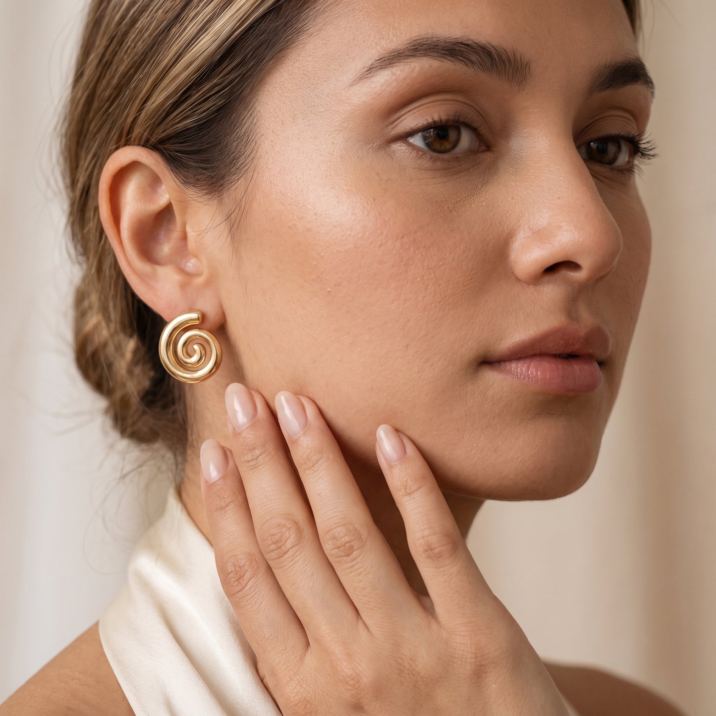 Auraspin – Sculptural Spiral Studs
