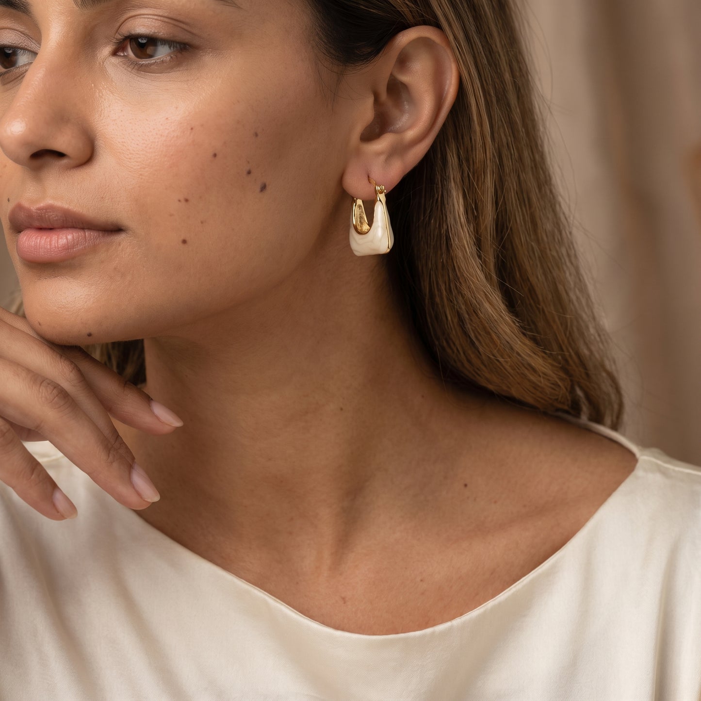Pearlaire – Luxe Hoop Earrings