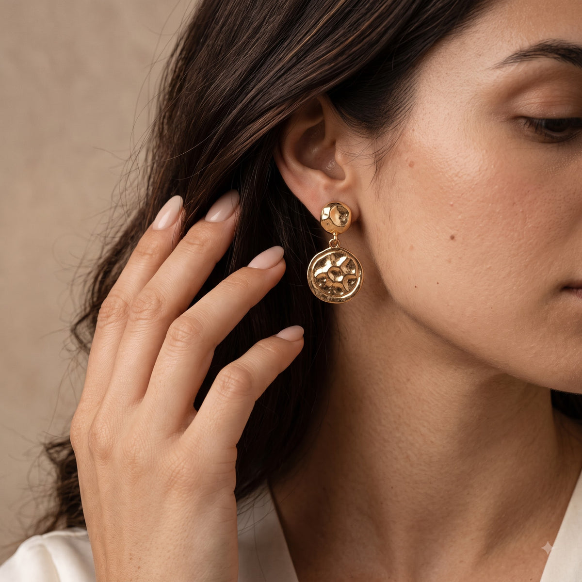 Orabella – Sculpted Drop Earrings