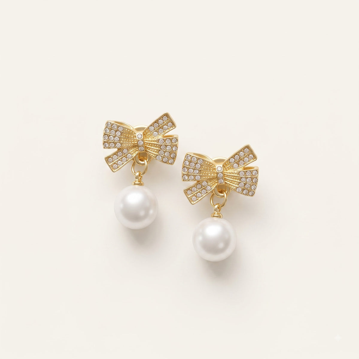 GlitzBelle – Pearl Drop Earrings