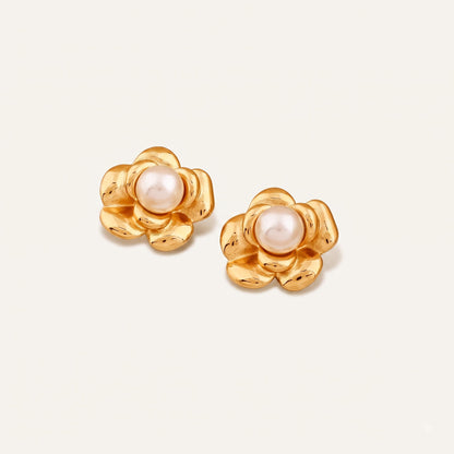 Petalcore – Pearl Bloom Earrings
