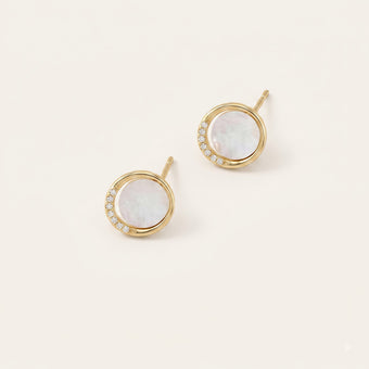 Luniva – Opal Glow Studs