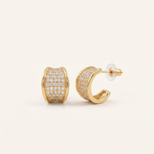Dahyun – Pavé Circle Stud Earrings