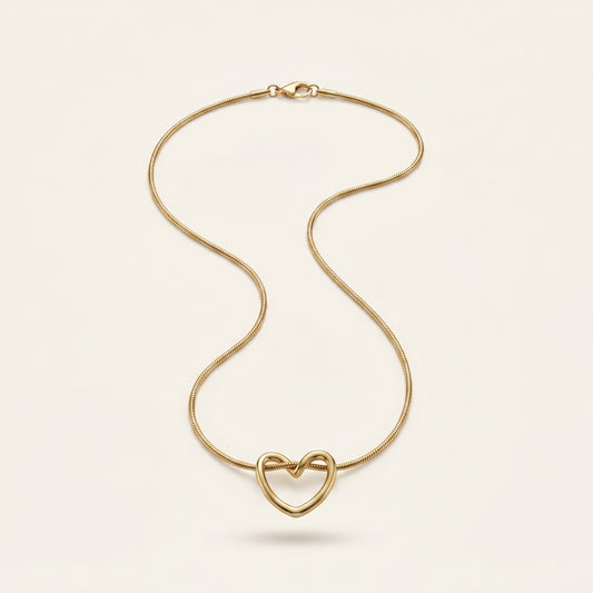 PureHeart – Minimal Gold Heart Necklace