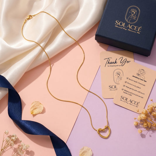 PureHeart – Minimal Gold Heart Necklace