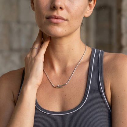 Silver Clasp – Minimal Nail Necklace