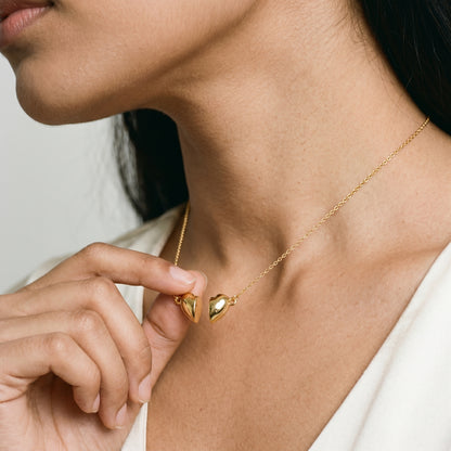 Twogether – Magnetic Heart Necklace