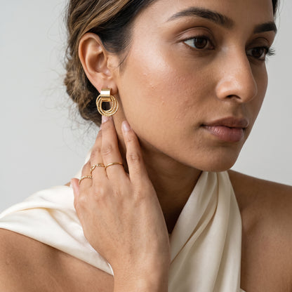Loopelle – Twisted Chain Luxe Earrings