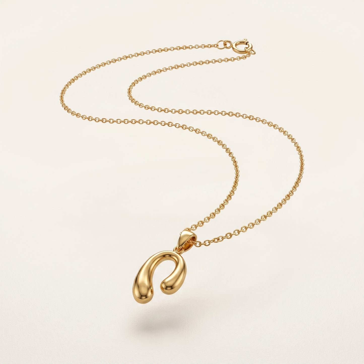Golden Arc – Timeless Curve Necklace
