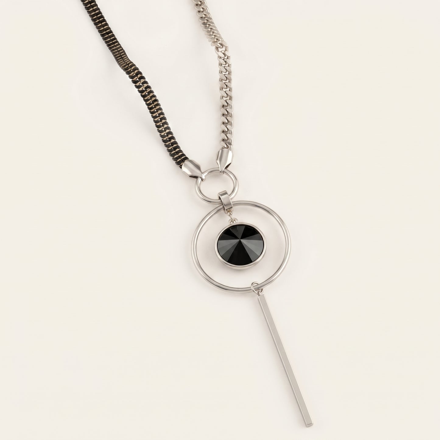 Celestara – Geometric Luxe Necklace